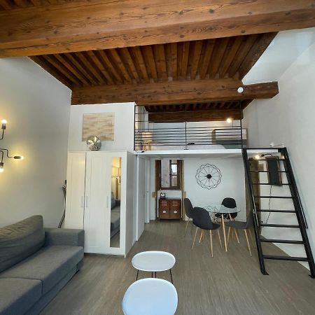 Appartement Cosy Au Coeur Du Vieux Лион Экстерьер фото